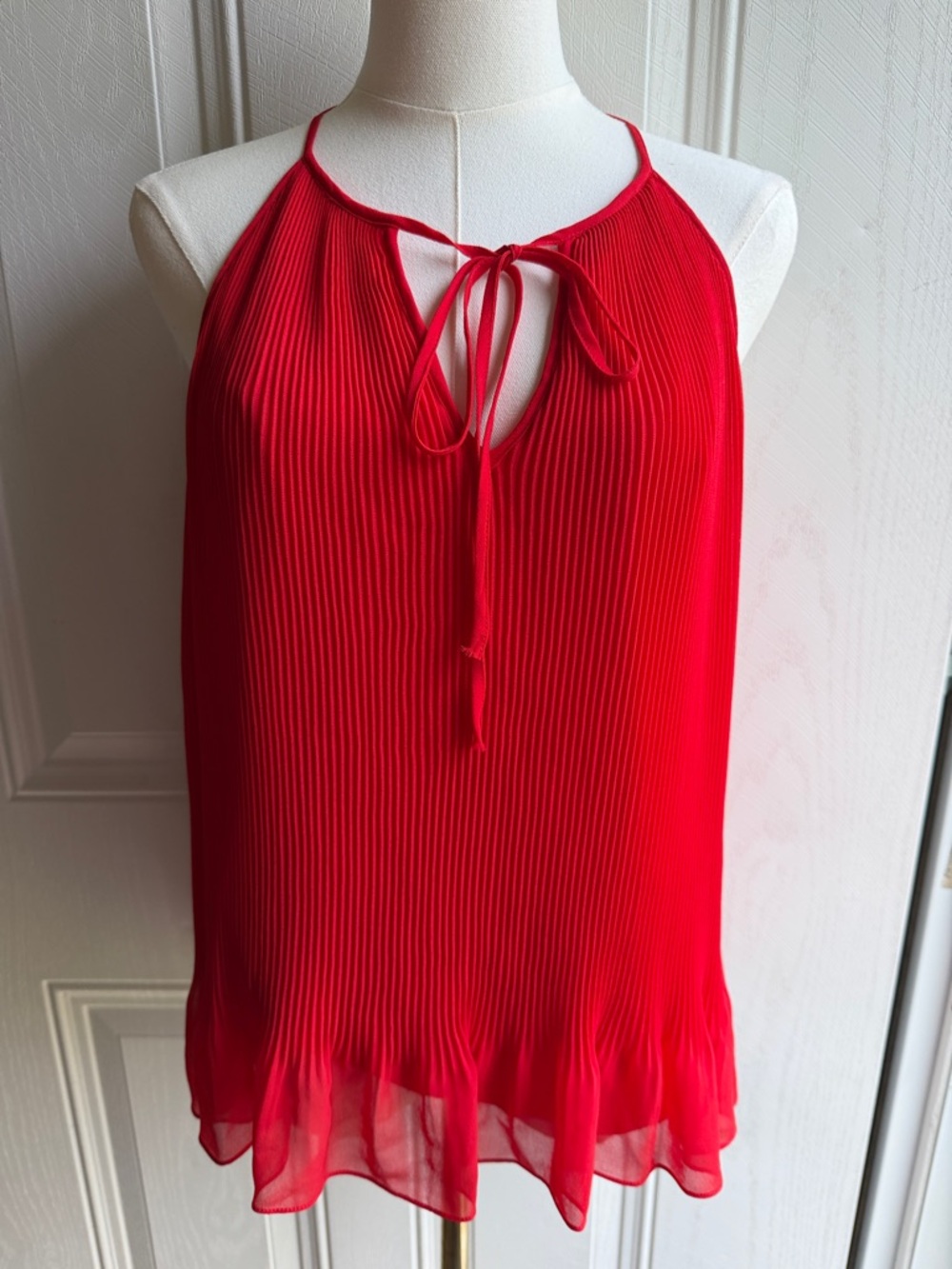 Women's Ribbed Business Casual Red Pleated Halter Tie-Front Top